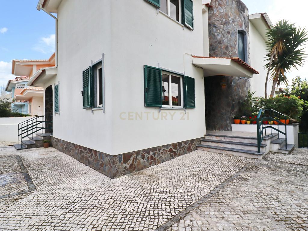 Moradia de Charme em zona residencial Prime, em Santo Amaro de Oeiras - Image 5