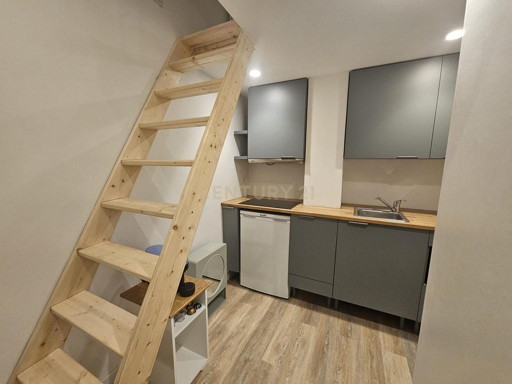 T0 + Mezzanine remodelado em Telheiras - Excelente localização - Image 5