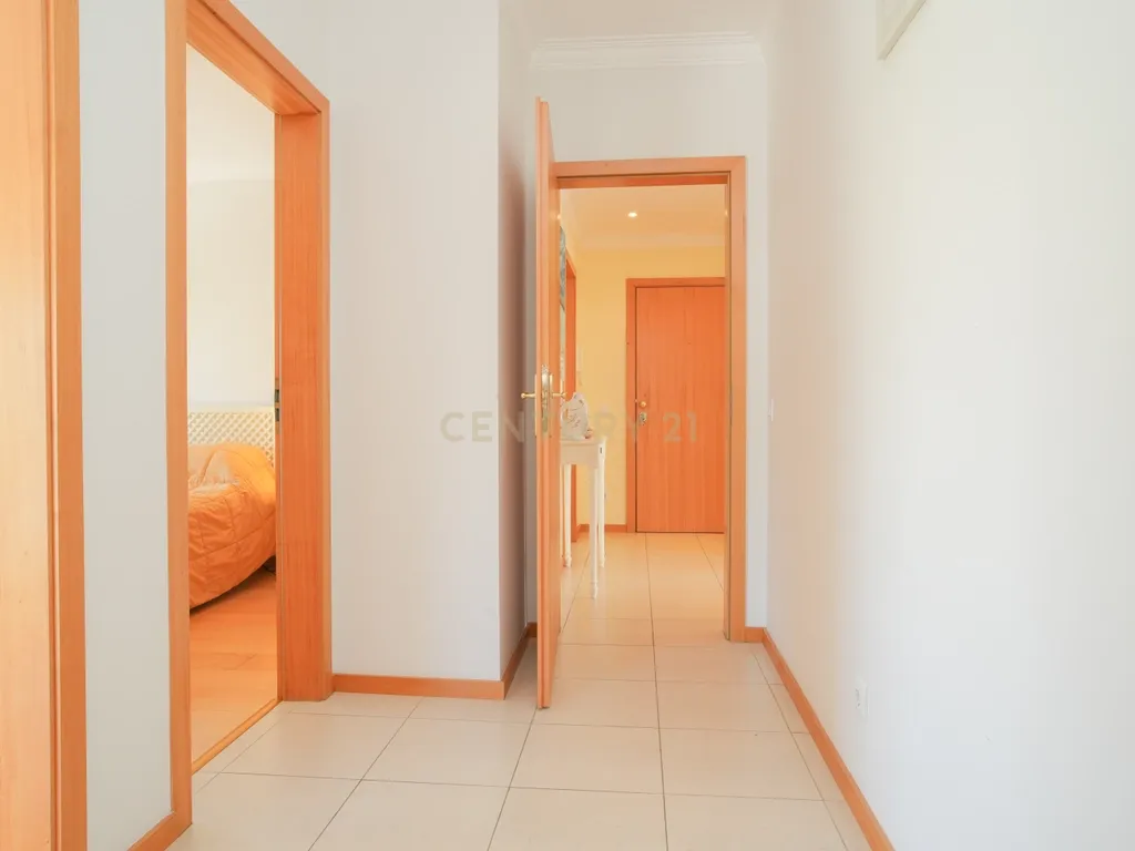 Apartamento T3 na Figueira da Foz (Buarcos) - condomínio fechado - Image 6
