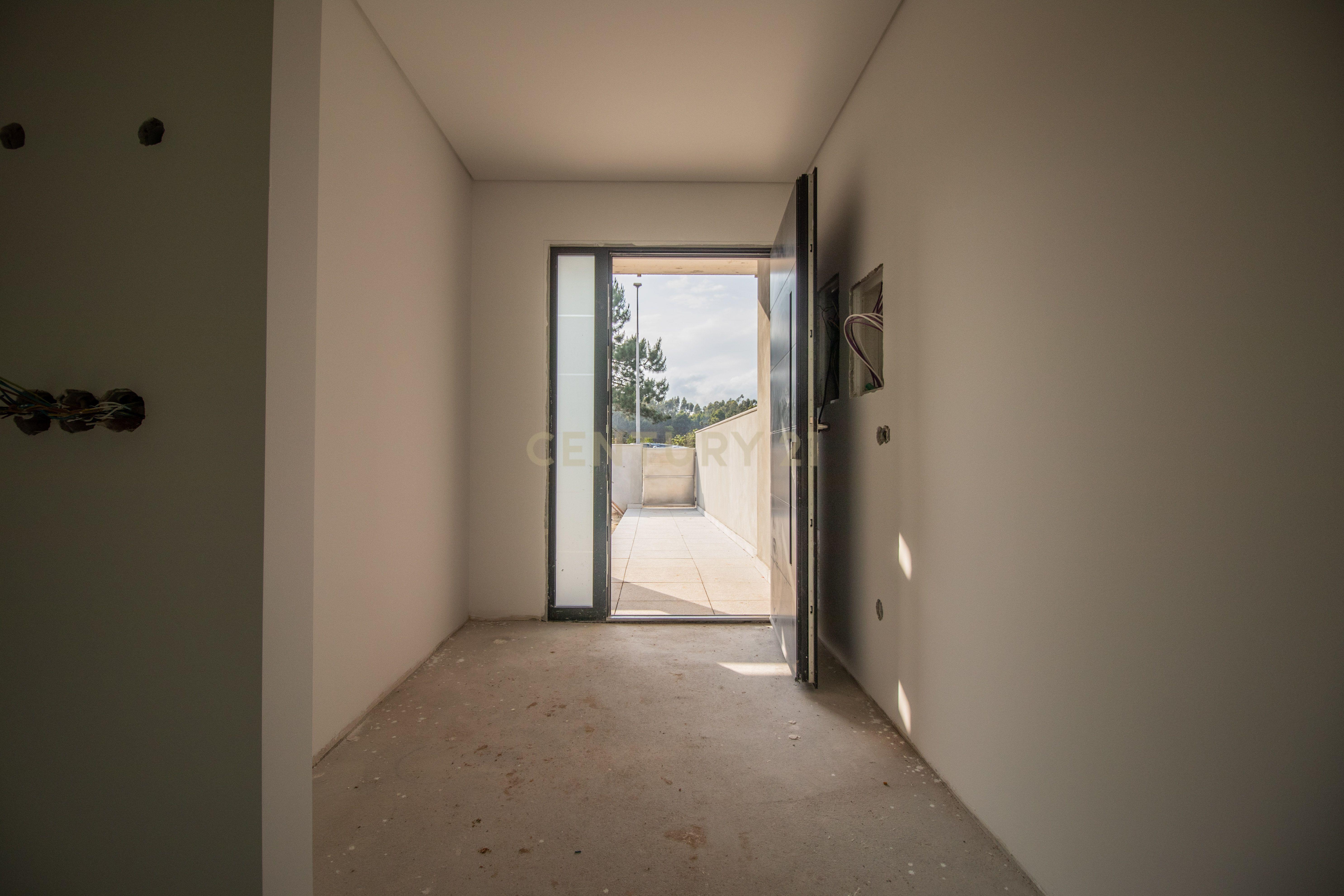 Moradia T3 com painéis fotovoltaicos Caceira- Figueira da Foz - Image 27