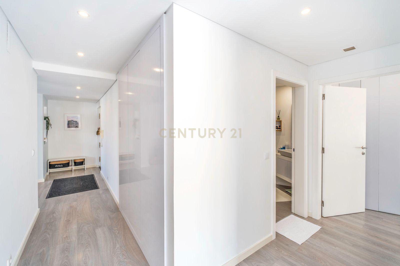 Fotografia 7 de Apartamento T2 Totalmente Remodelado |  No centro da vila de Mafra