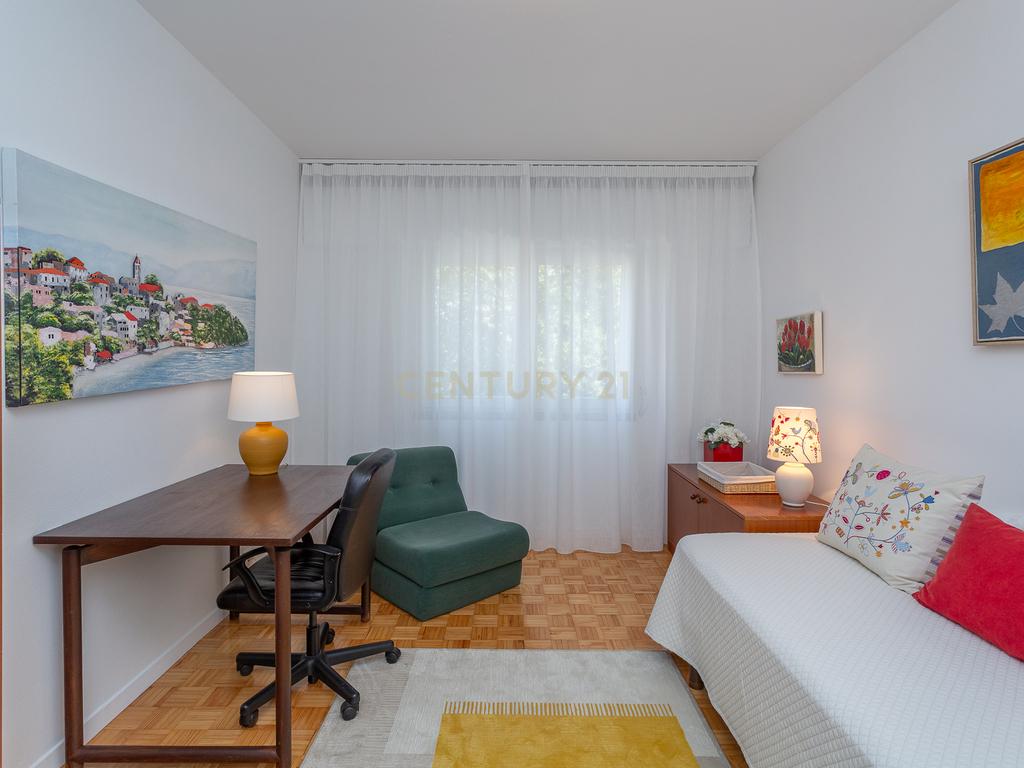Apartamento T2 para arrendamento em Alfornelos, Amadora - Image 13