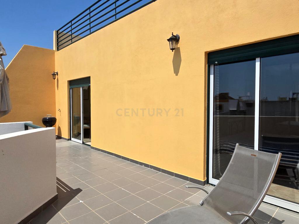 Apartamento T1 com Piscina, Terraço e Garagem | Arrendamento Anual | Santa Luzia, Tavira - Image 6