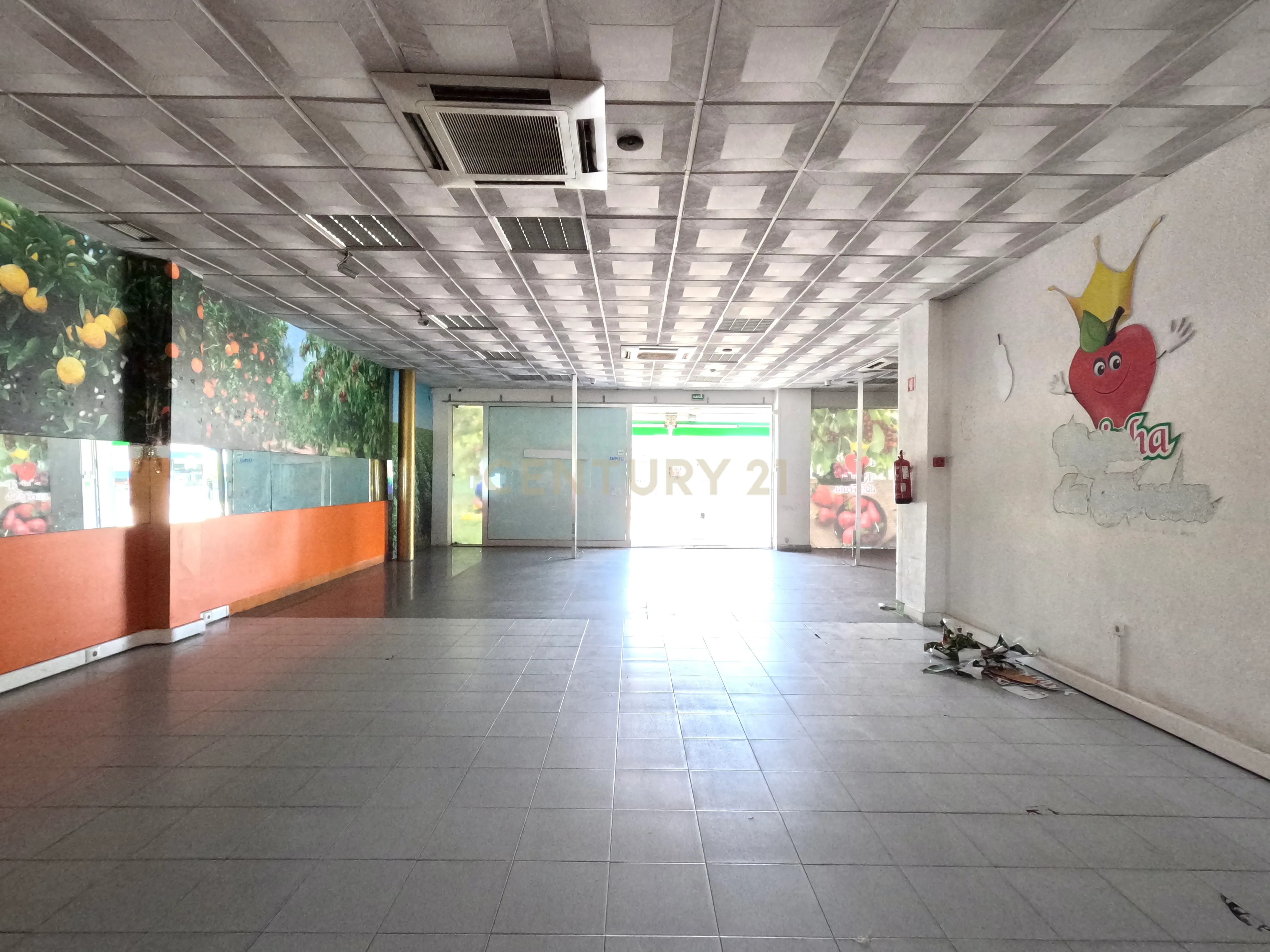 Loja para Arrendamento – 150 m² - Image 23