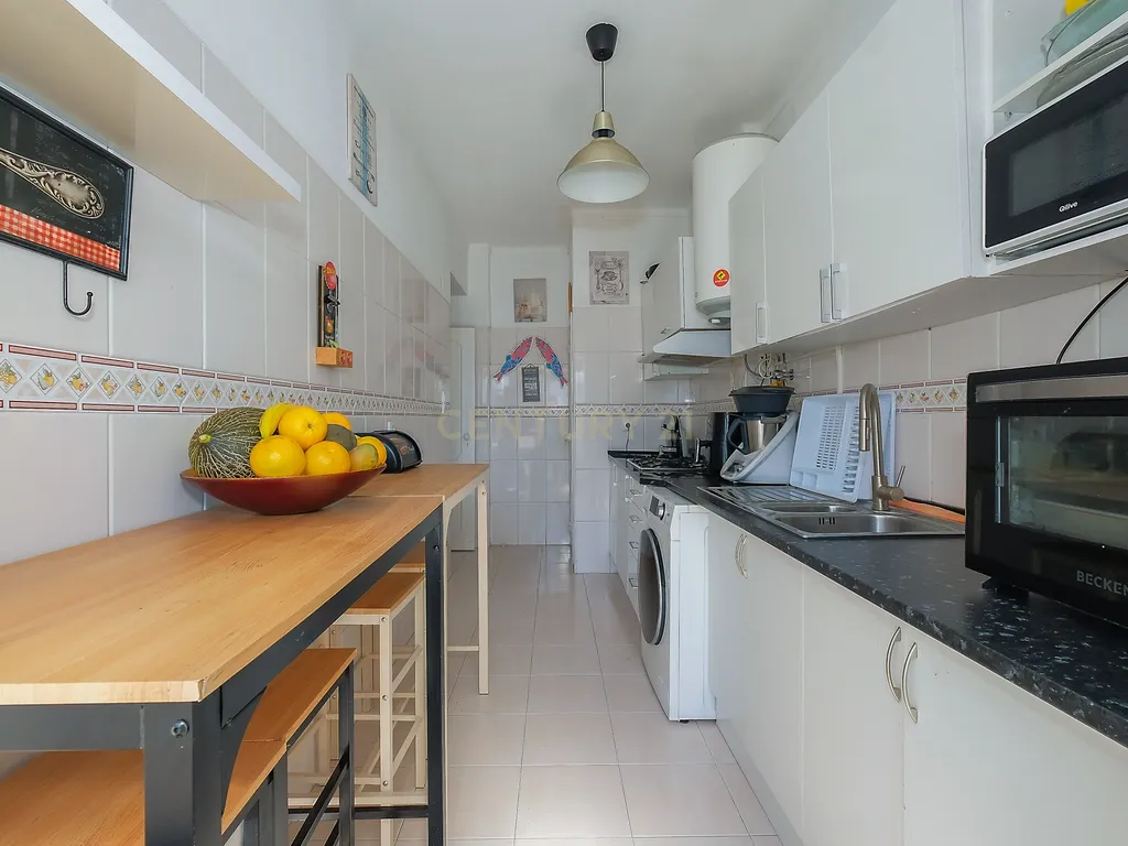 Apartamento T3 no Seixal com Varandas e Acessibilidade Fertagus - Image 23