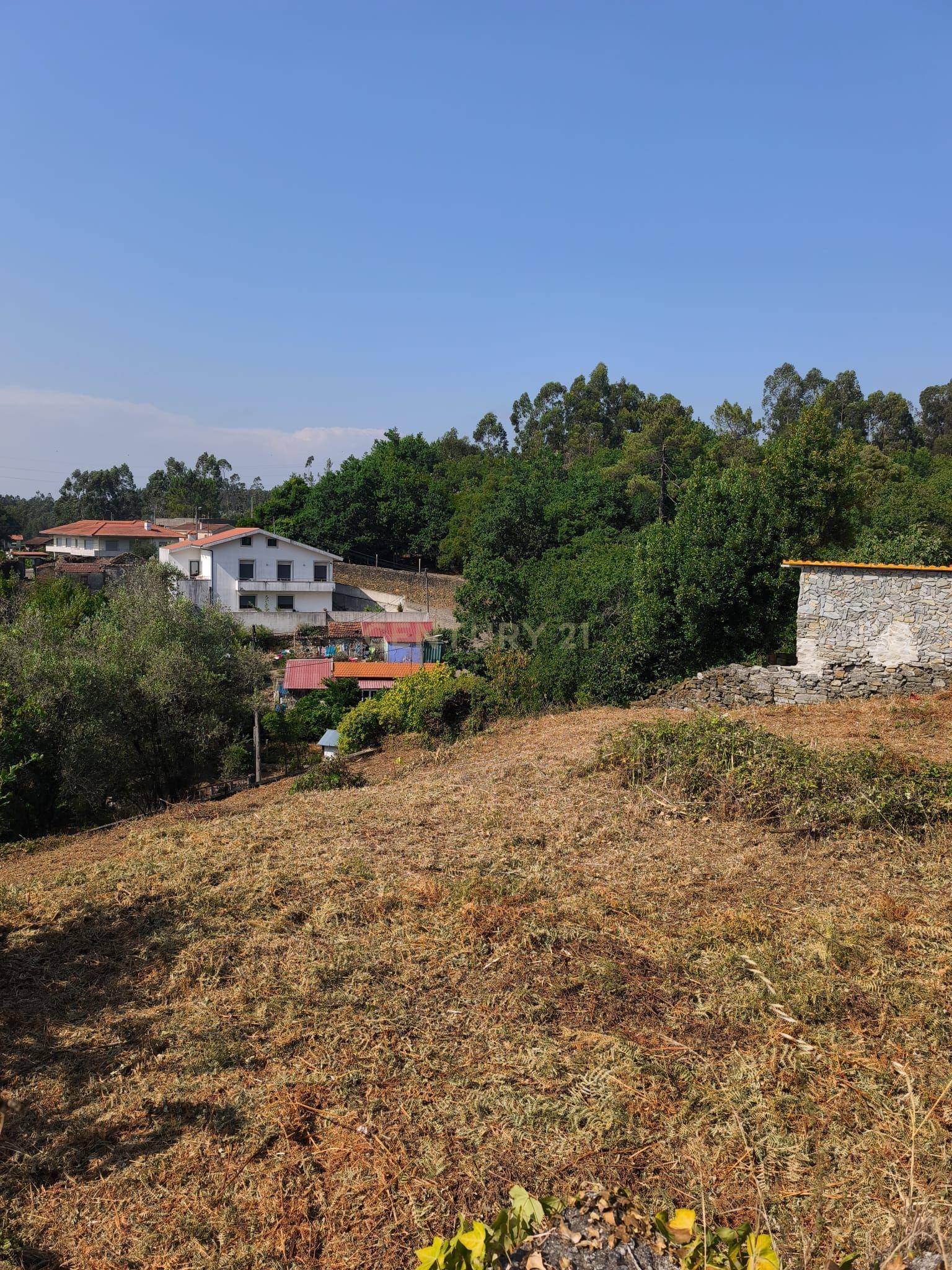 Fotografia 4 de Terreno para construção | 500m2 | PIP em aprovação | Agrela | Santo Tirso