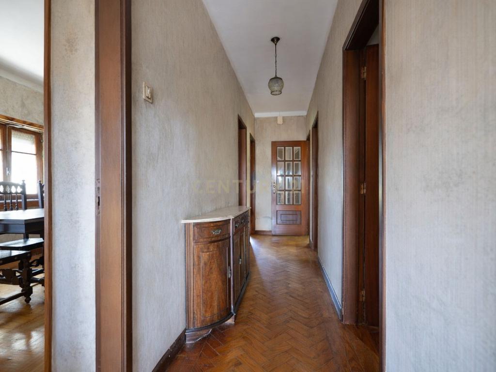 Excelente oportunidade de investimento no centro de São Martinho do Bispo, Coimbra. As referências C0289-01959 (moradia e terreno) e C0289-01957 (terreno) são vendidas em conjunto. - Image 18