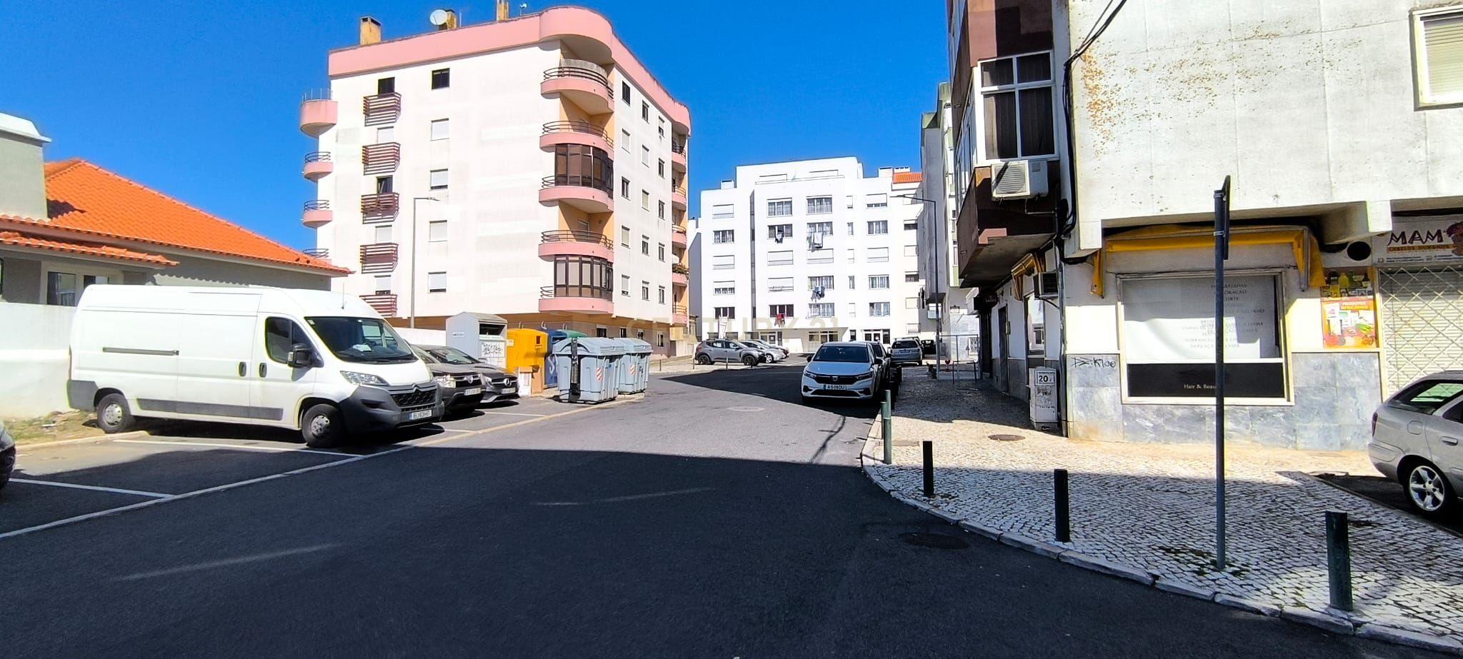 Apartamento T2 com Garagem | Agualva-Cacém - Image 27