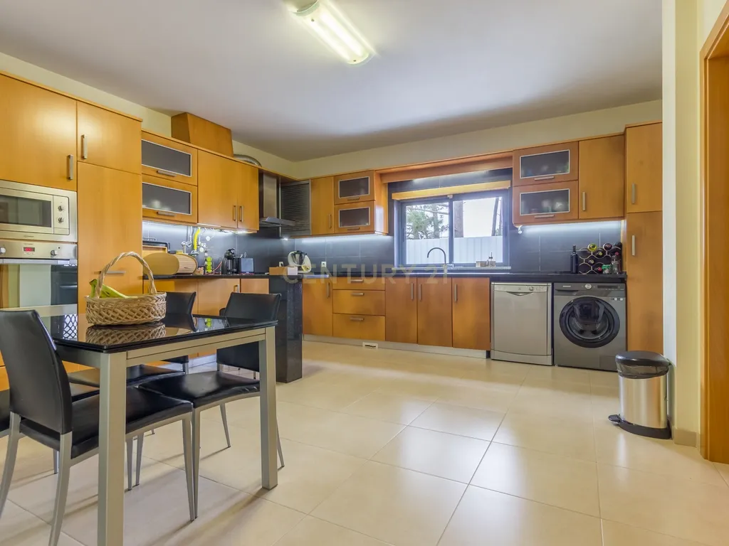 Moradia Isolada T4| Amora - Seixal - Image 8