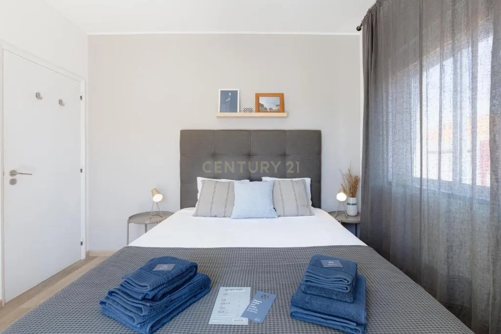 Guest House - Oportunidade de negócio no centro histórico de Lagos - Image 21