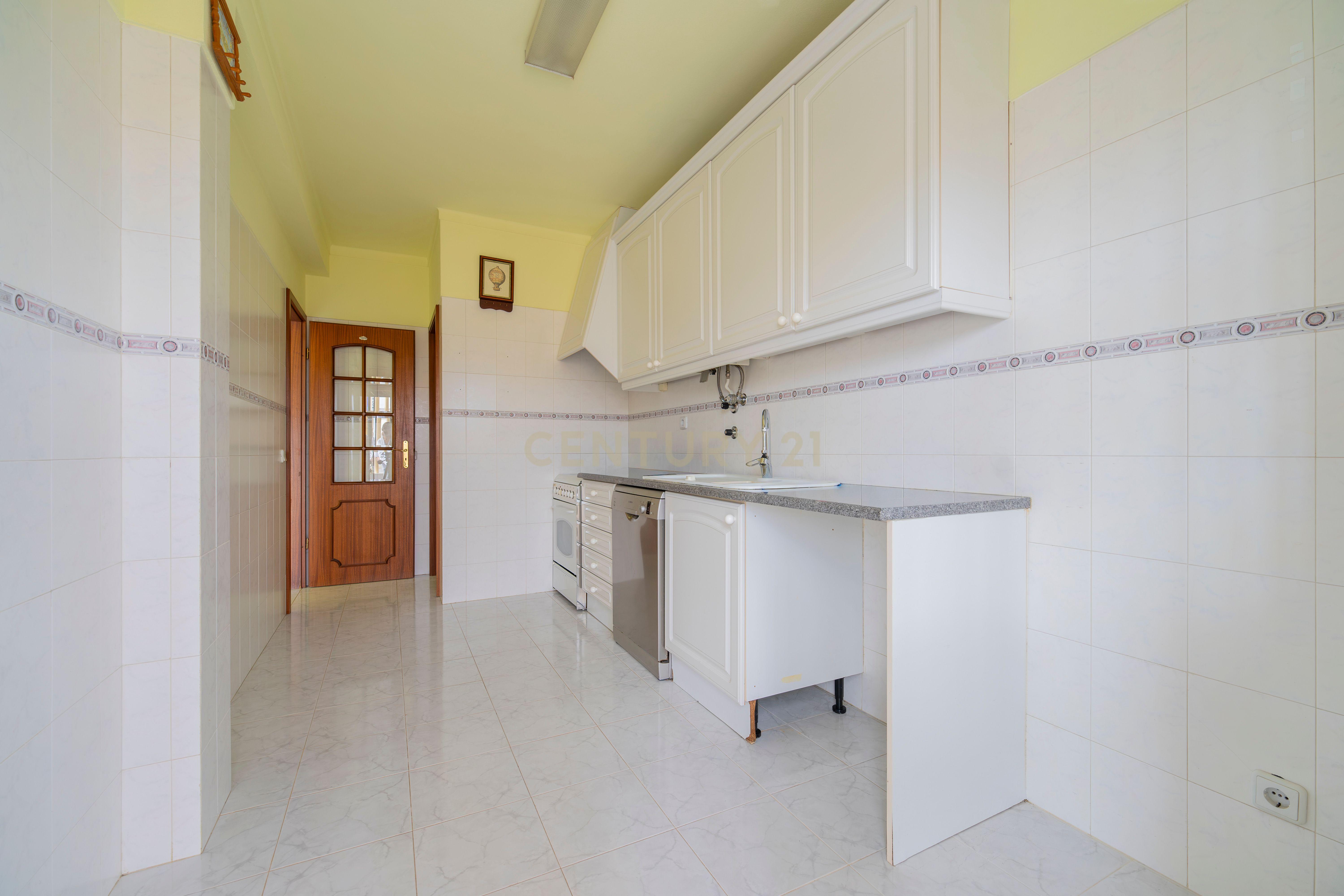 Apartamento T2 à venda em Estômbar e Parchal, Lagoa — foto 14