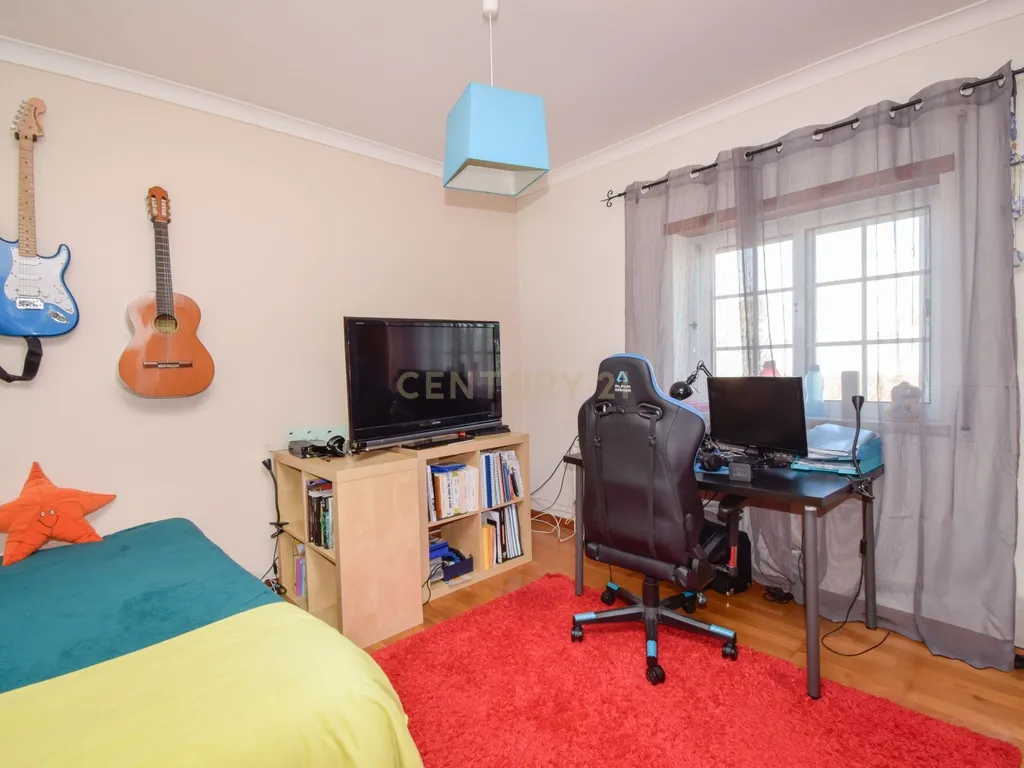 Moradia Geminada T3 com Suíte de 21,5 m² em São Domingos de Rana — Cascais - Image 26