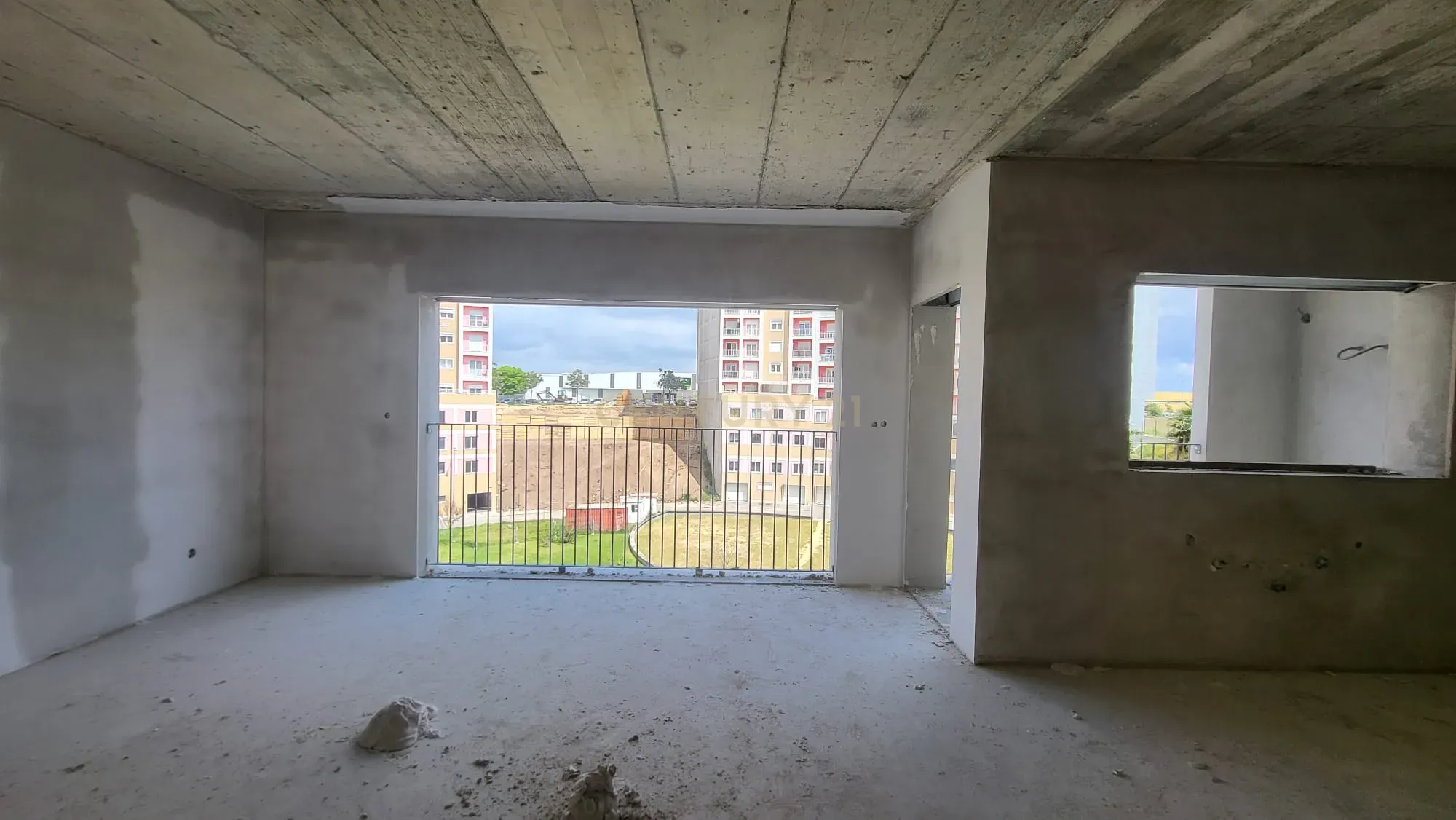 APARTAMENTO T2 COM TERRAÇO | SANTA MARTA DO PINHAL | CORROIOS - Image 5