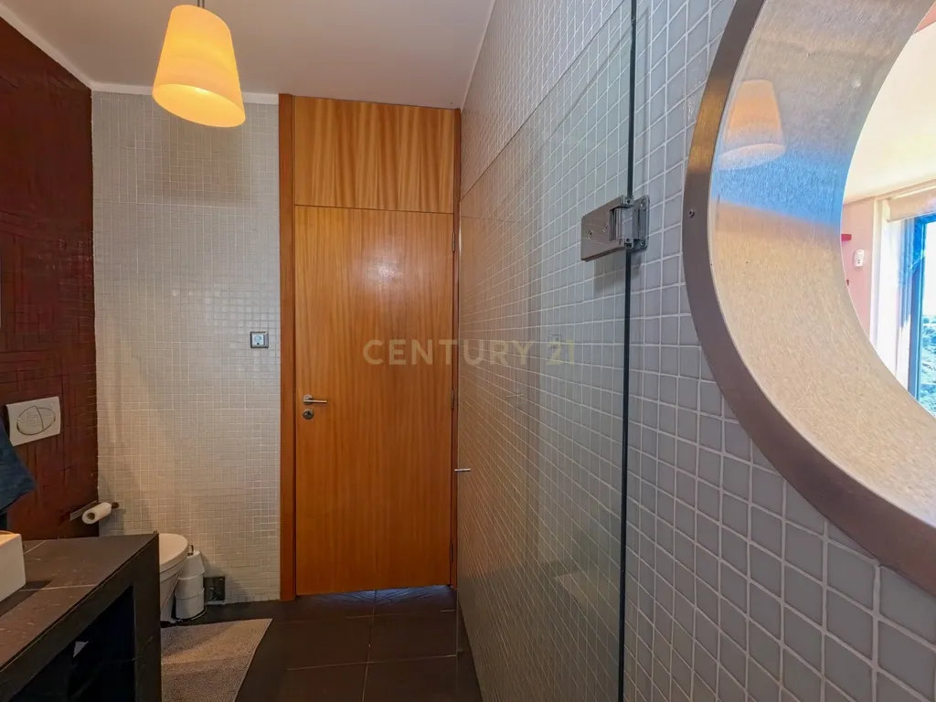 O Seu Refúgio de Luxo em Silgueiros: Elegância,Sustentabilidade e Uma Vista Inigualável - Image 11