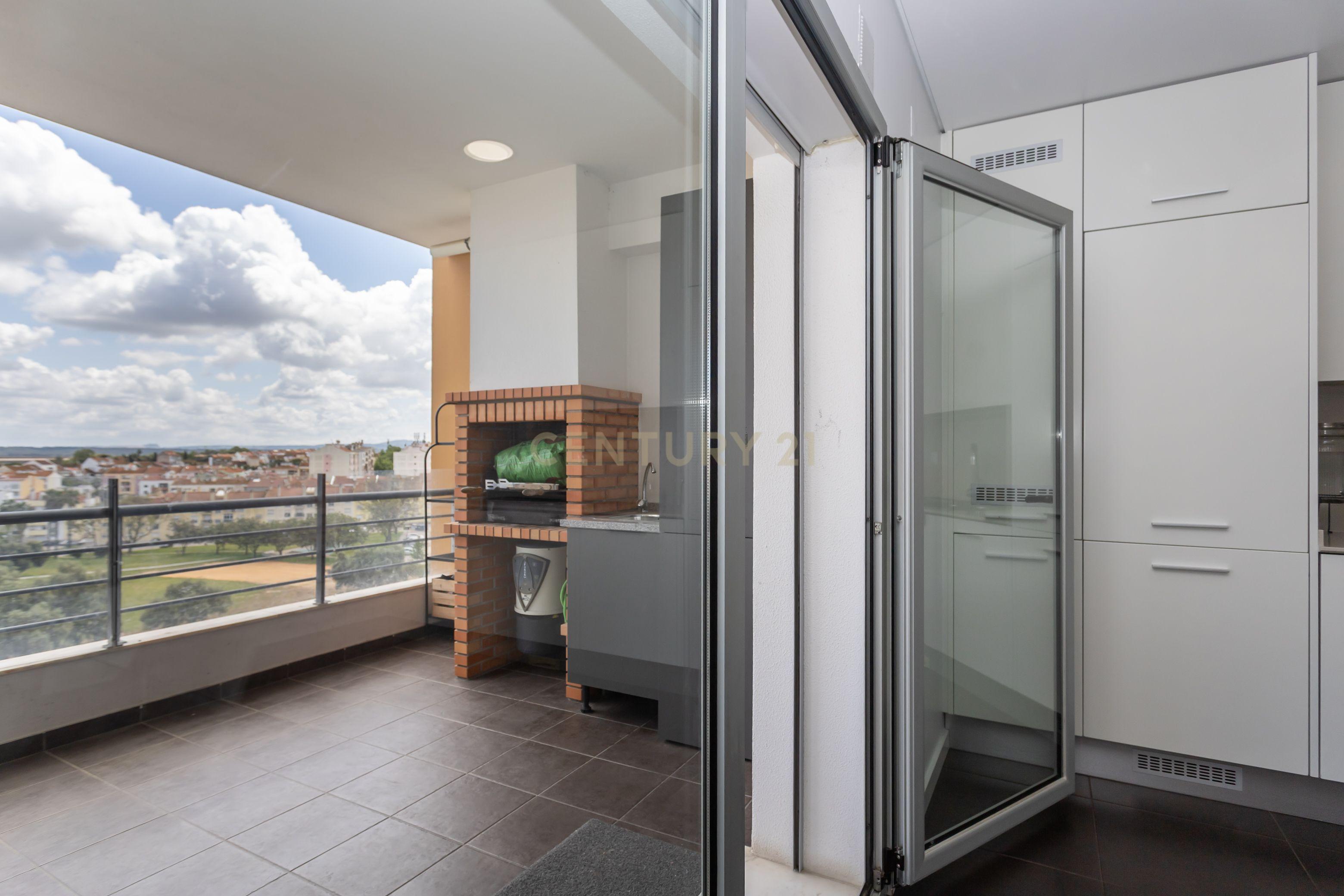 Apartamento T3 Condomínio Jardins da Ladeira, Aldeia de Paio Pires - Image 9