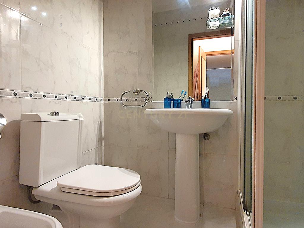 Apartamento T2 Centro da Cidade I  Garagem I Elevador - Image 14