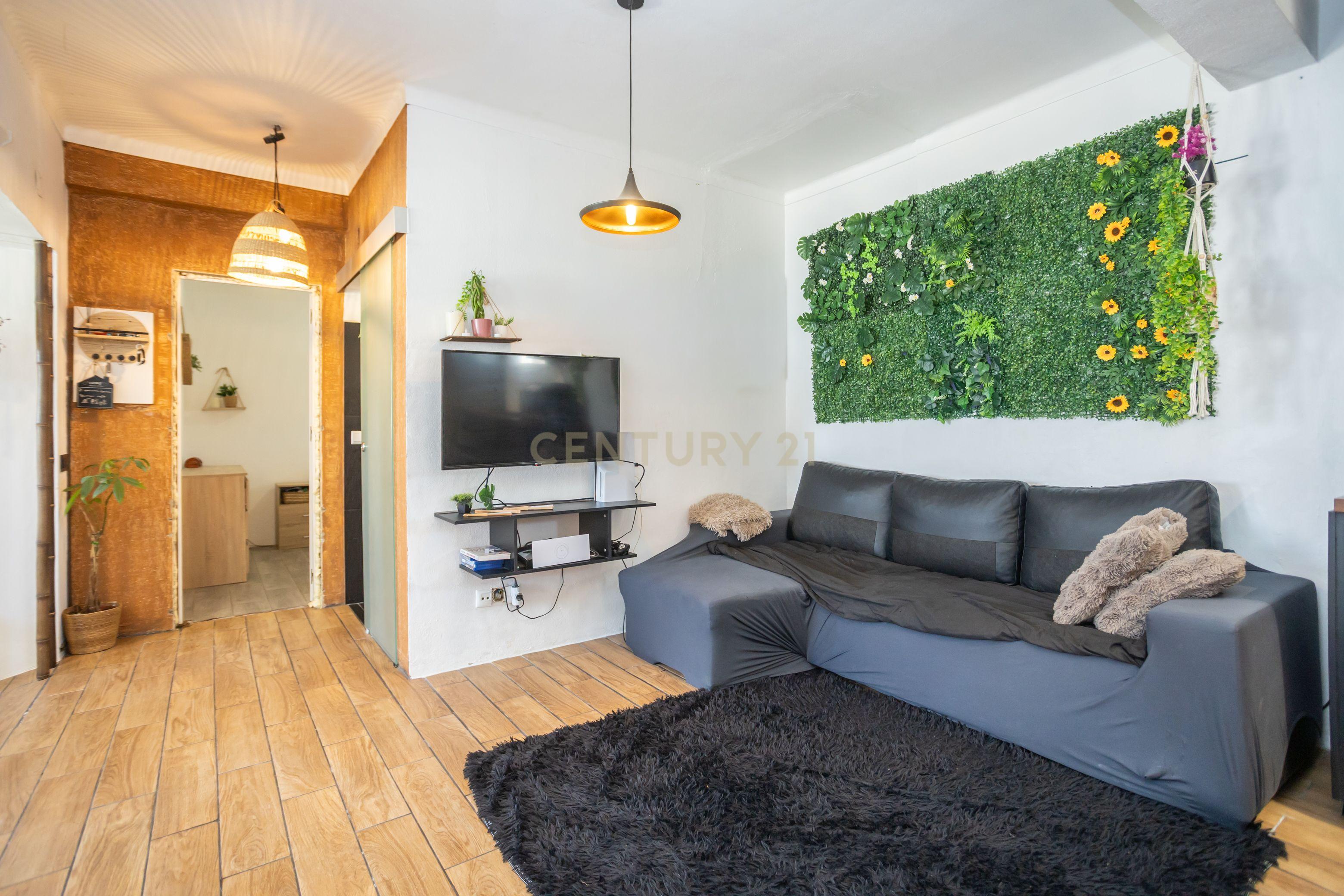 Fotografia 7 de Moradia T2 Renovada com Quintal e Jardim – O Refúgio Ideal para Viver com Tranquilidade