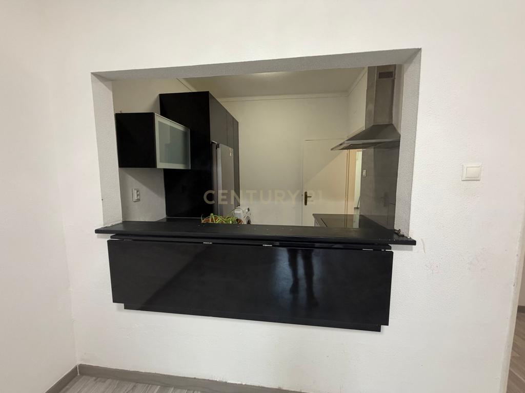 Apartamento T1 + 1 em Quinta da Lomba, Barreiro - Image 3