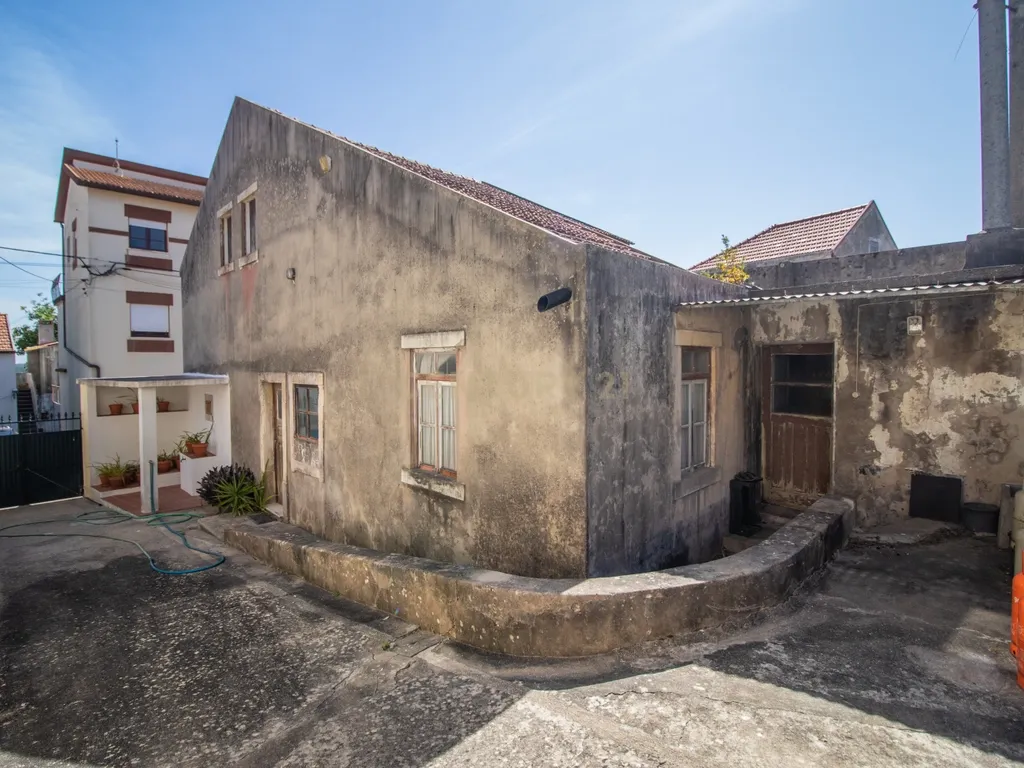 Casa antiga para recuperar com terreno e árvores de fruto, Alhadas, Figueira da Foz. - Image 28