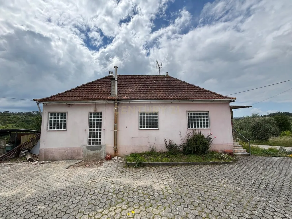Encantadora Moradia T2 em São Simão de Litém, Pombal, com Jardim e Garagem - Image 26