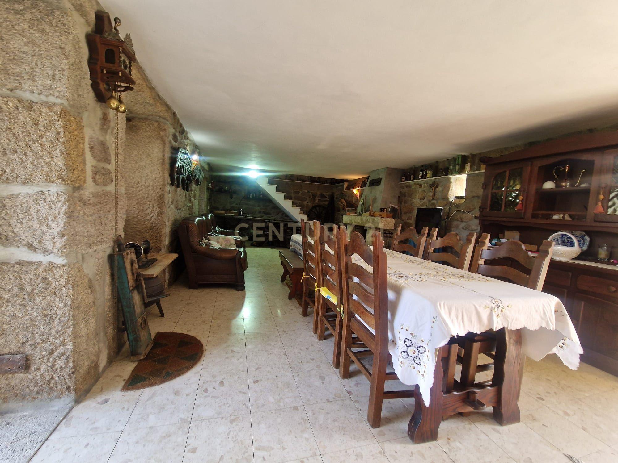 Casa De Pedra Na Serra Do Caramulo, Tondela - Image 5