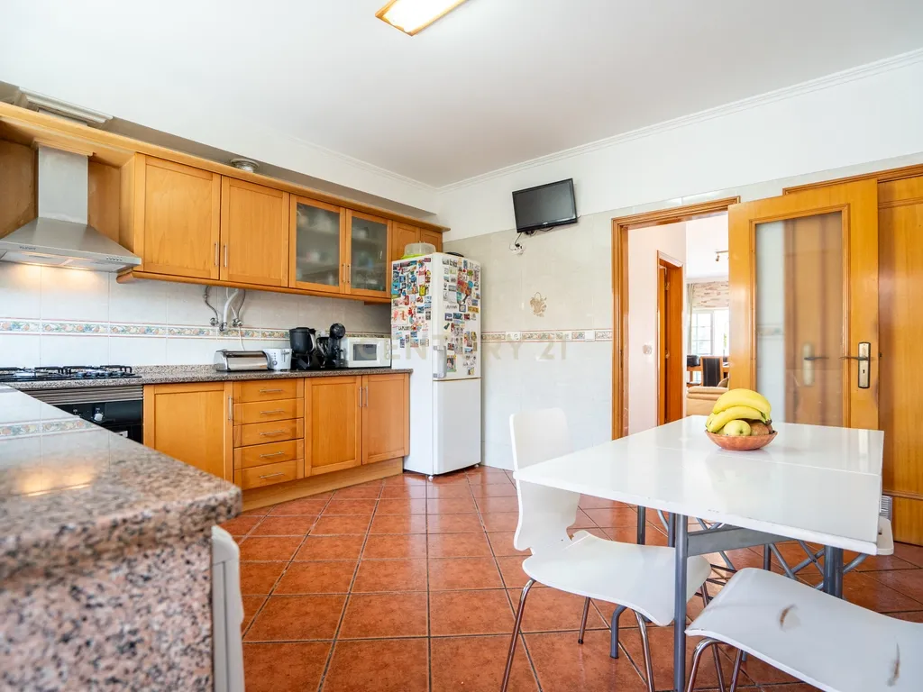 Moradia T3 em Quinta do Conde, Sesimbra - Oportunidade Única - Image 4