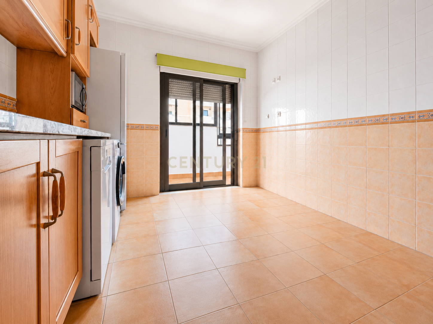 Fotografia 10 de Espaçoso Apartamento T3  com Arrecadação em Pinhal Novo, Palmela