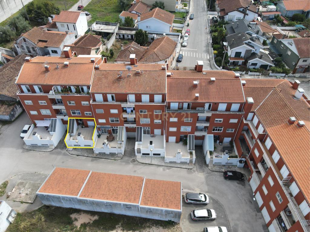 Apartamento T2+1 - C/ terraço - Image 4