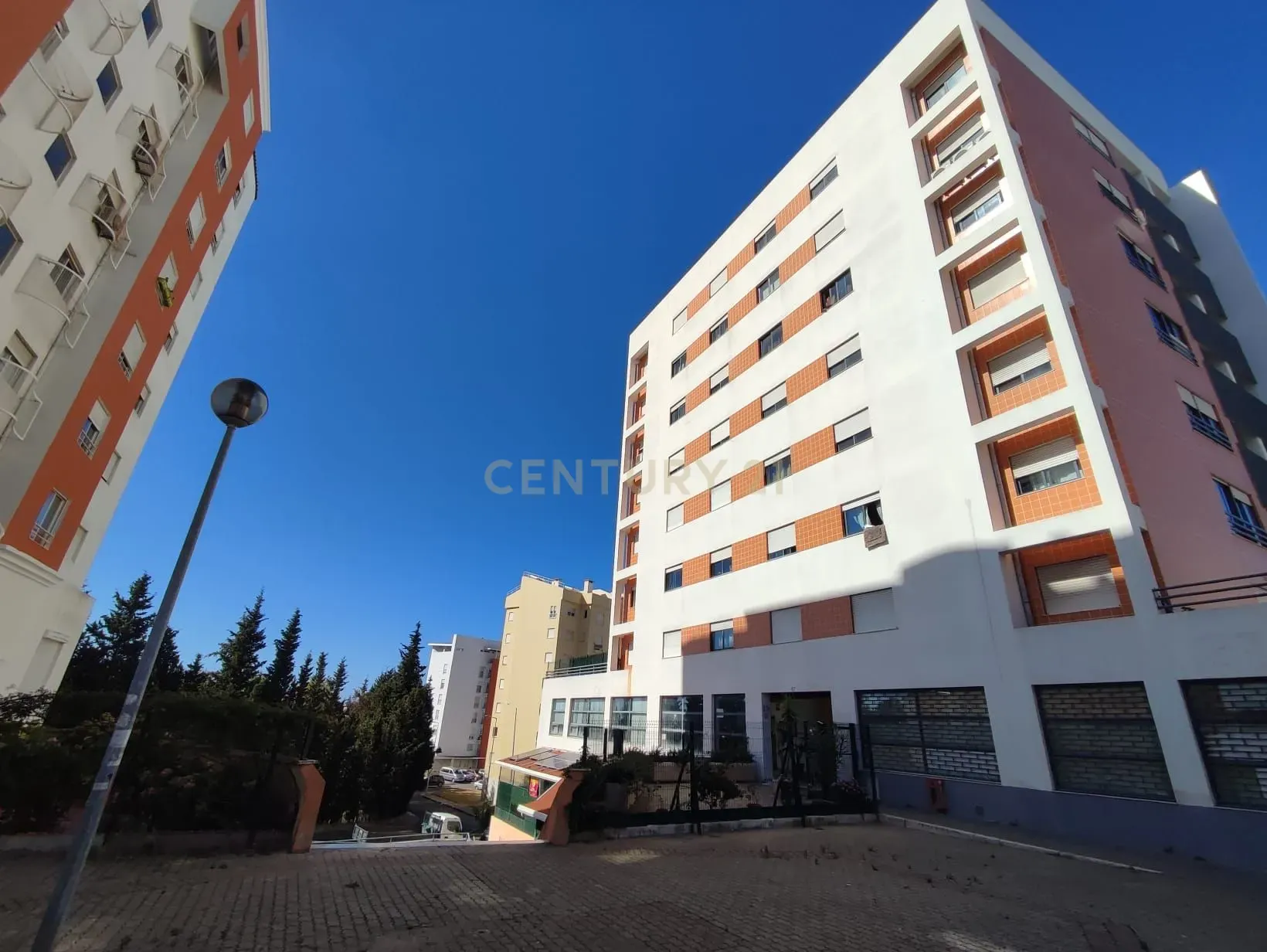 Excelente Apartamento T3 c/ Parqueamento | Alfragide - Image 14
