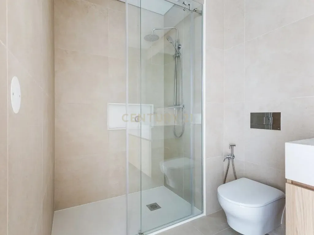 Apartamento Novo em Algés, Oeiras com Vista para a Cidade - Image 30
