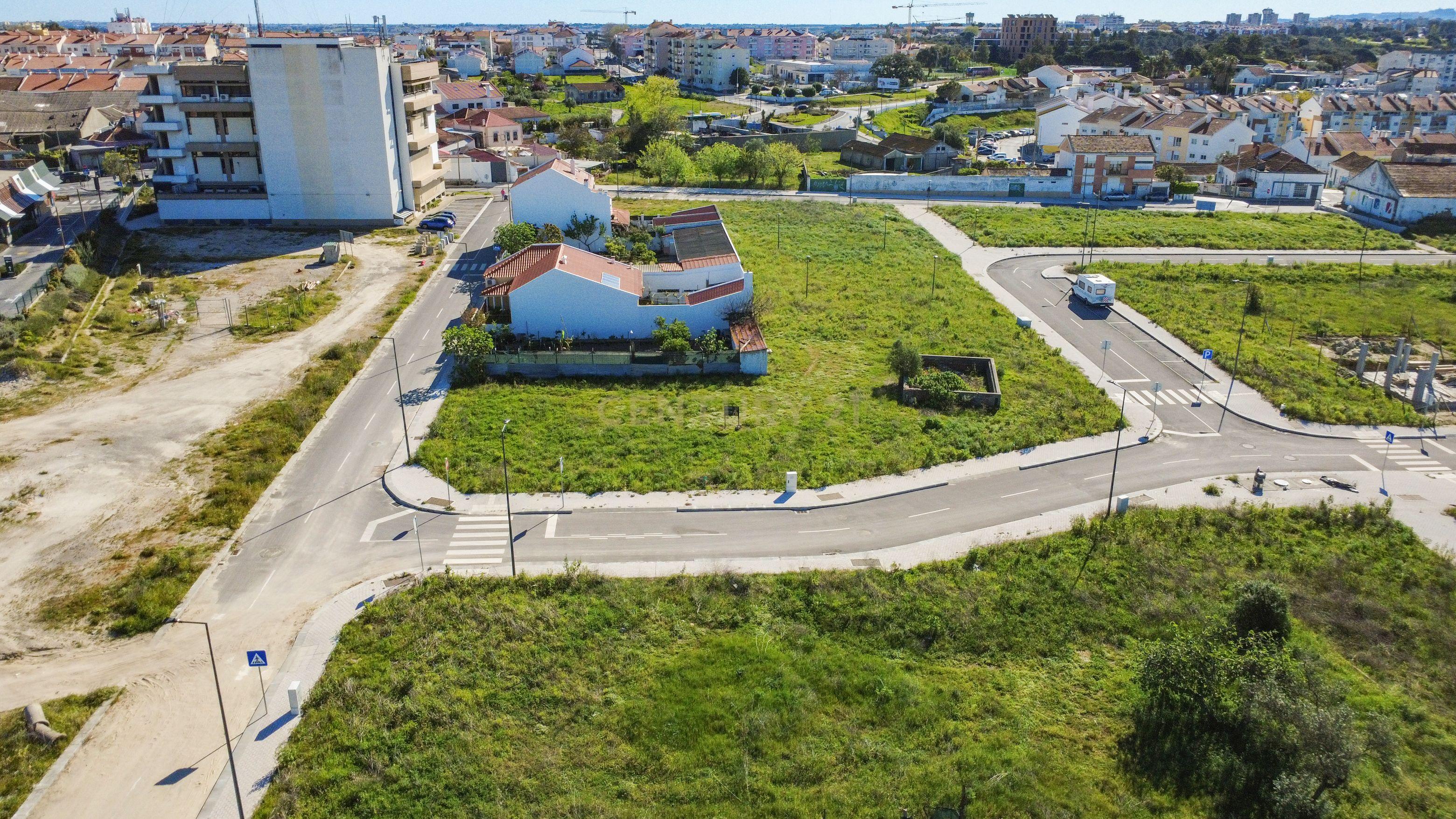 Fotografia 3 de Terreno Urbano em Barreiro