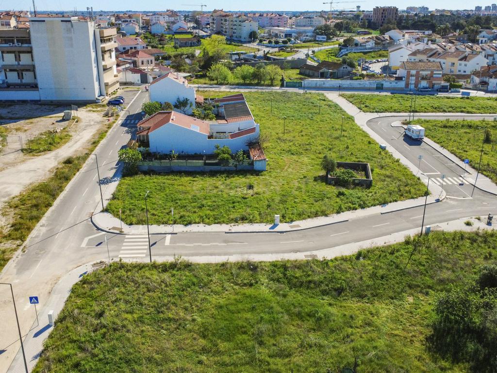 Terreno Urbano em Barreiro - Image 3