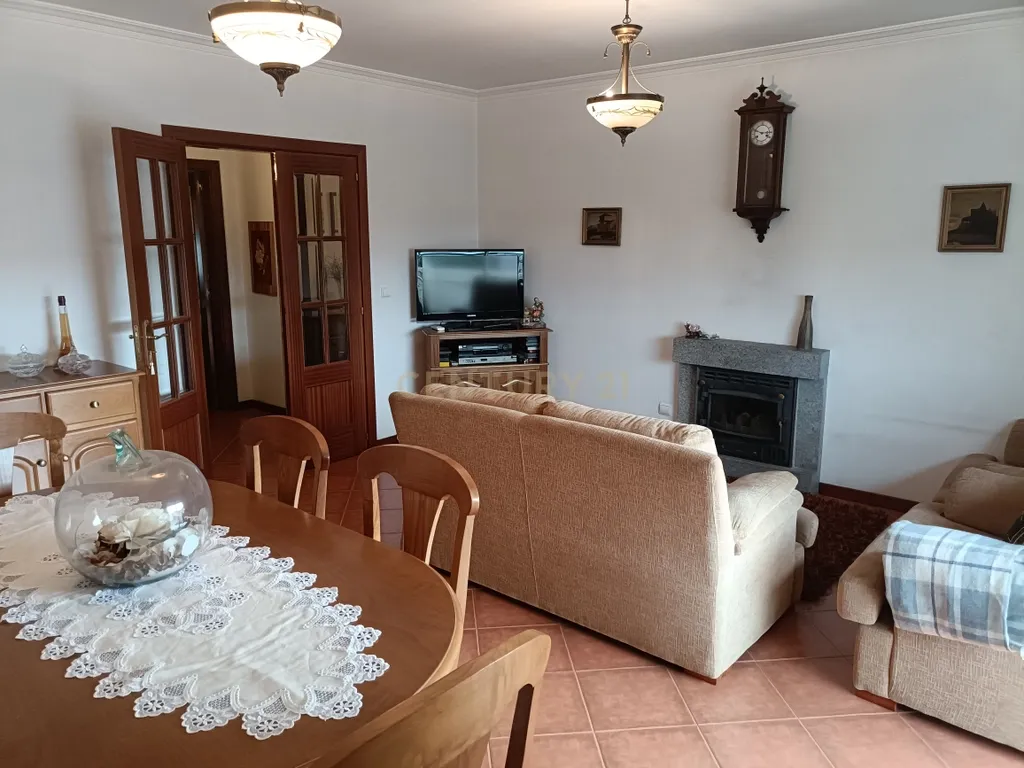 Apartamento T3 com box| Oliveira do Hospital, Coimbra - Image 6