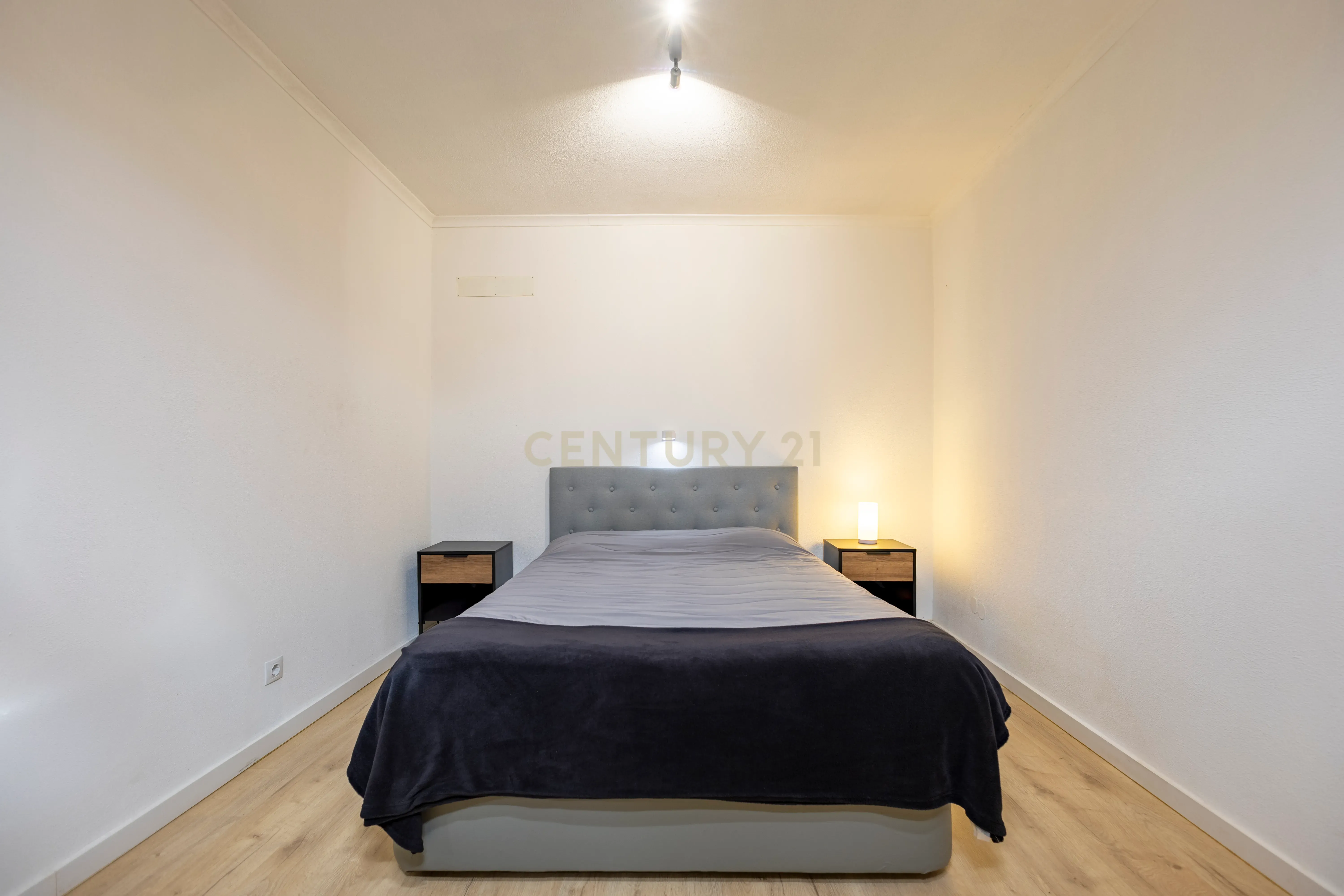 T1 renovado a dois passos do Técnico e da Fonte Luminosa — ideal para viver ou investir - Image 19