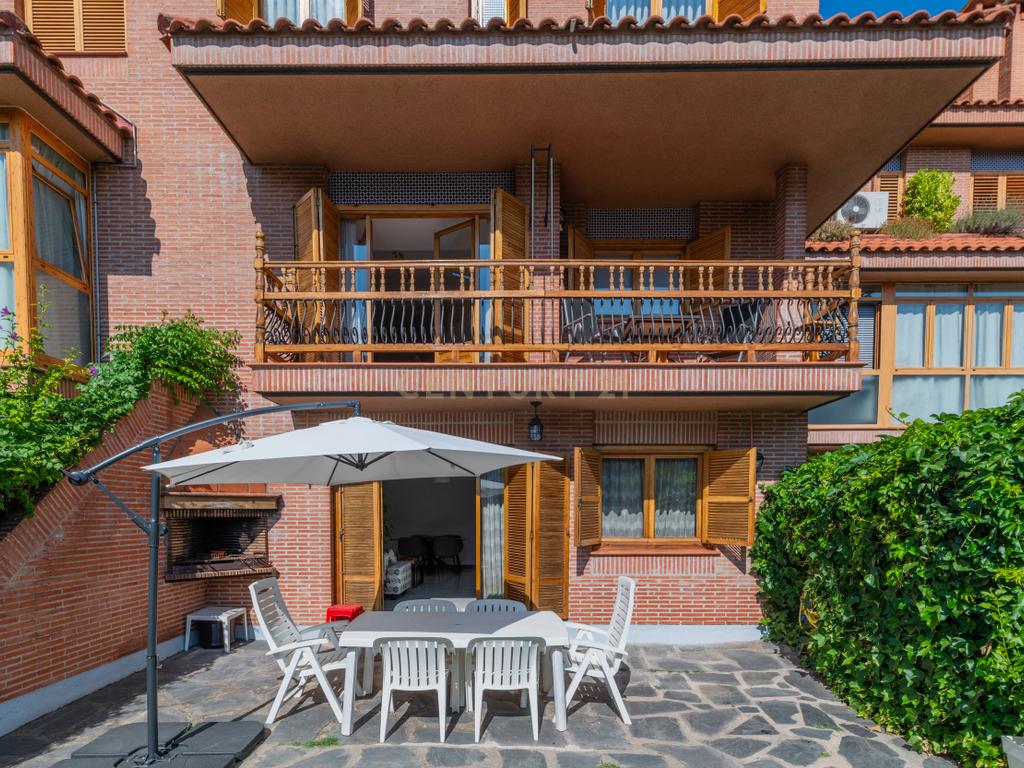 Casa Térrea Espetacular em Madrid - 5 Quartos e 4 Casas de Banho - Image 29