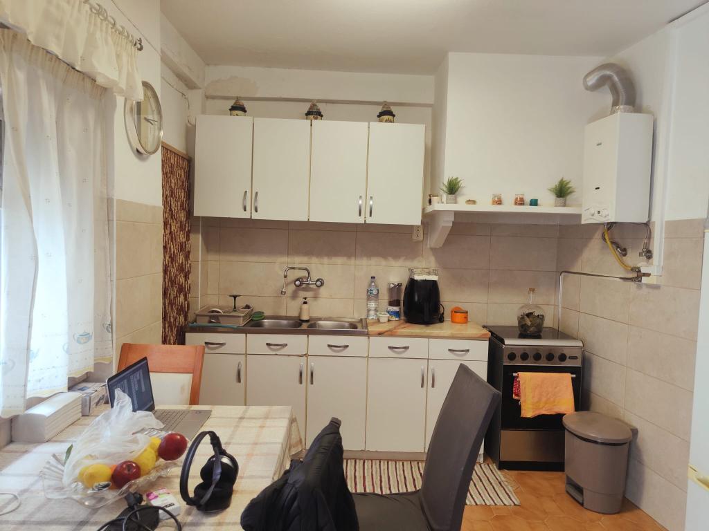 Prédio Bi-Familiar T2 e 2 Anexos Tipologia T1 Em Zona Residencial Tranquila Na Póvoa de Santo Adrião  - Image 56