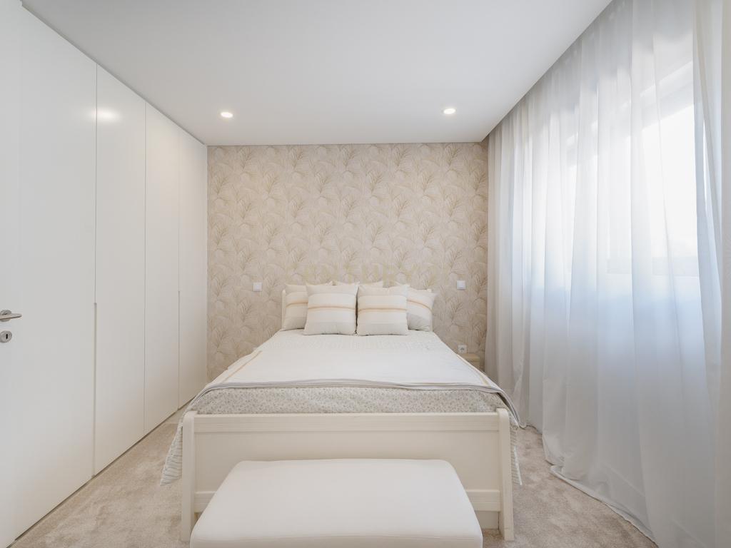 Luxuoso Apartamento Novo com Vista Parque em Lousada - Image 21