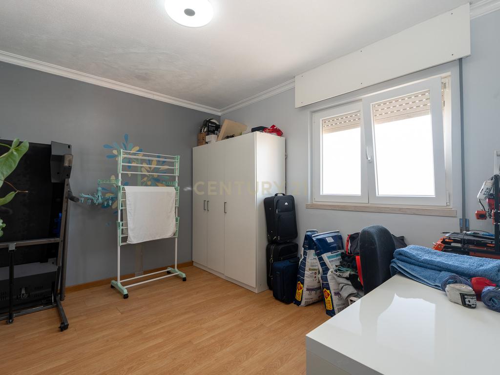 🏚️ ÓTIMO APARTAMENTO T3 - Santo António dos Cavaleiros - Image 26