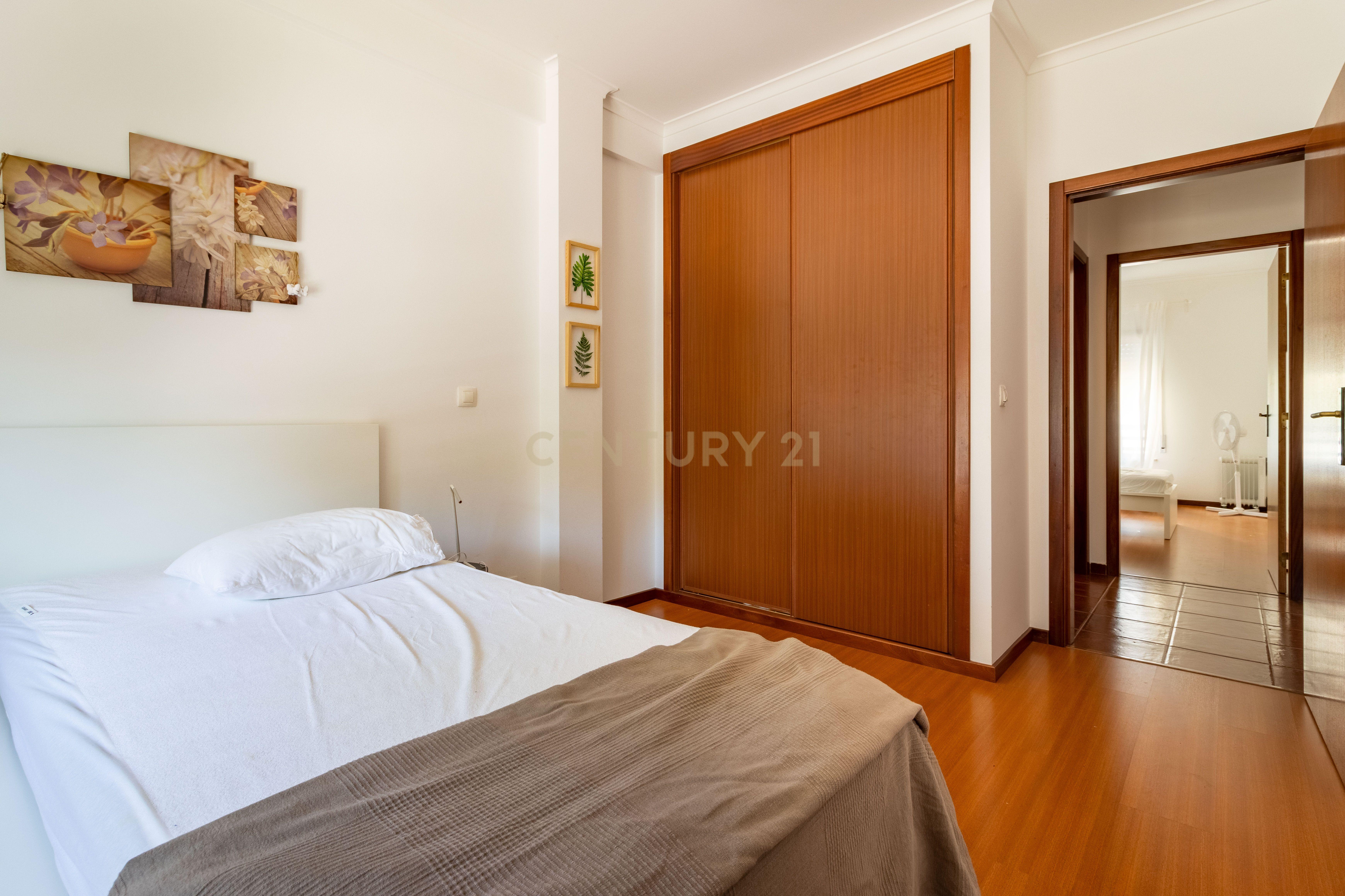 Fotografia 12 de Apartamento T3 em excelente estado próximo ao centro de Leiria