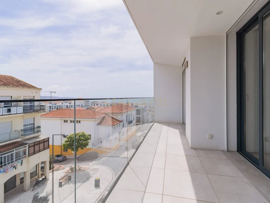 Excelente Penthouse T2 NOVA a 300 metros da praia - Image 15