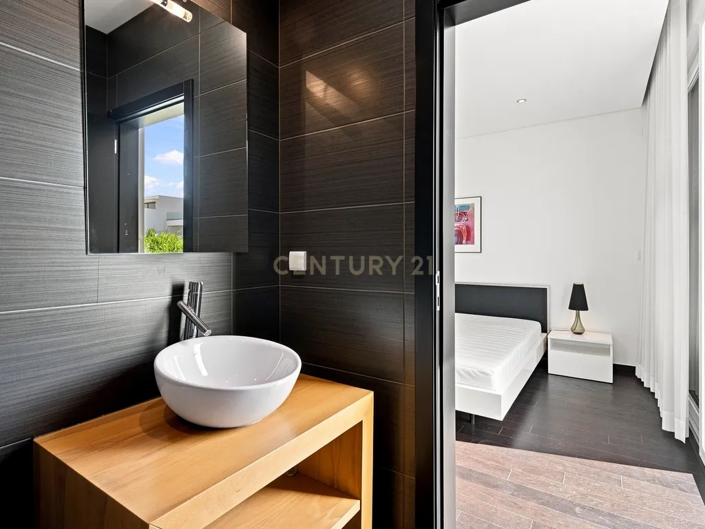 Moradia T4 - Linha de Mar - Lourinhã - Image 31