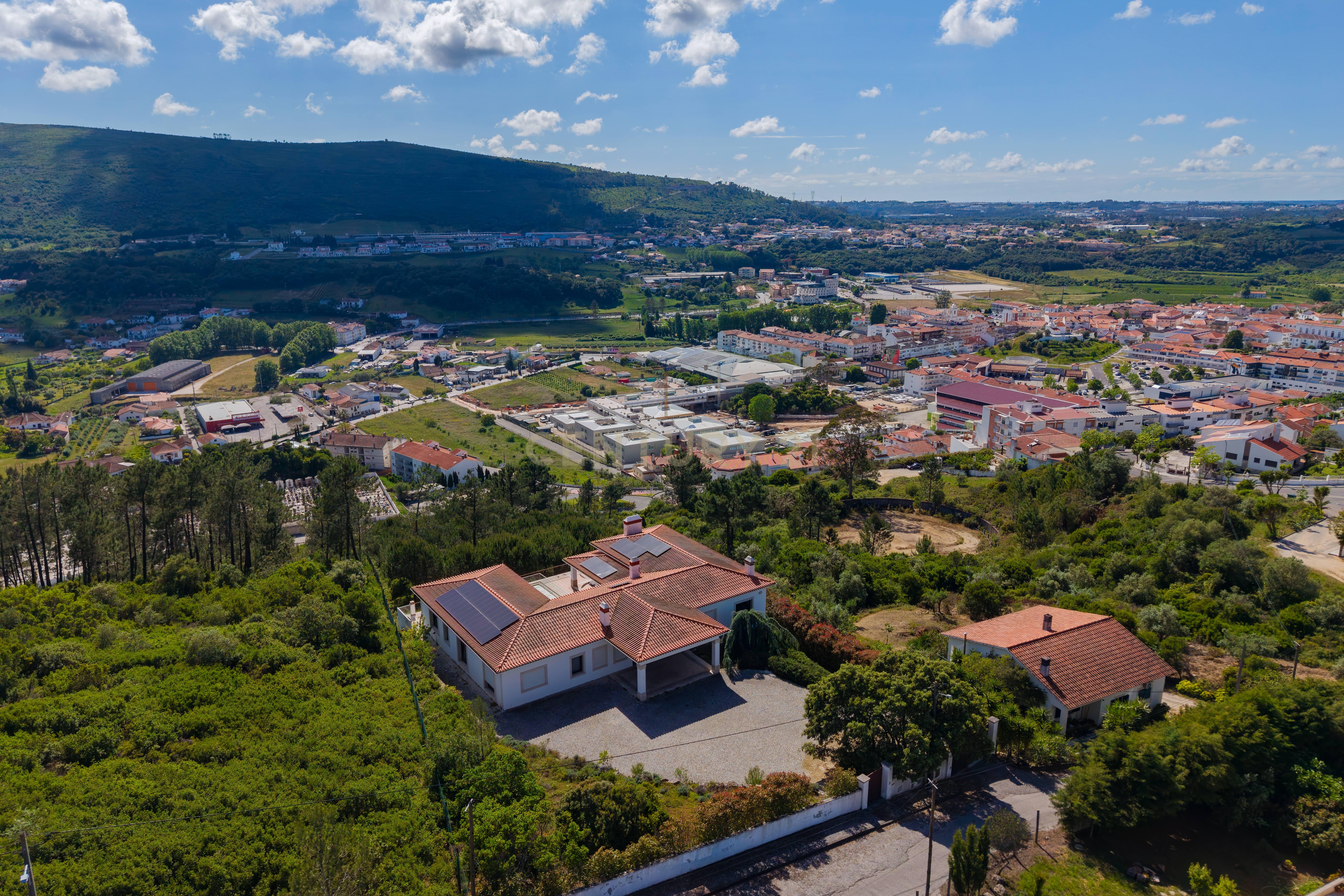Moradia T4 à venda em Porto de Mós - São João Baptista e São Pedro, Porto de Mós — foto 2