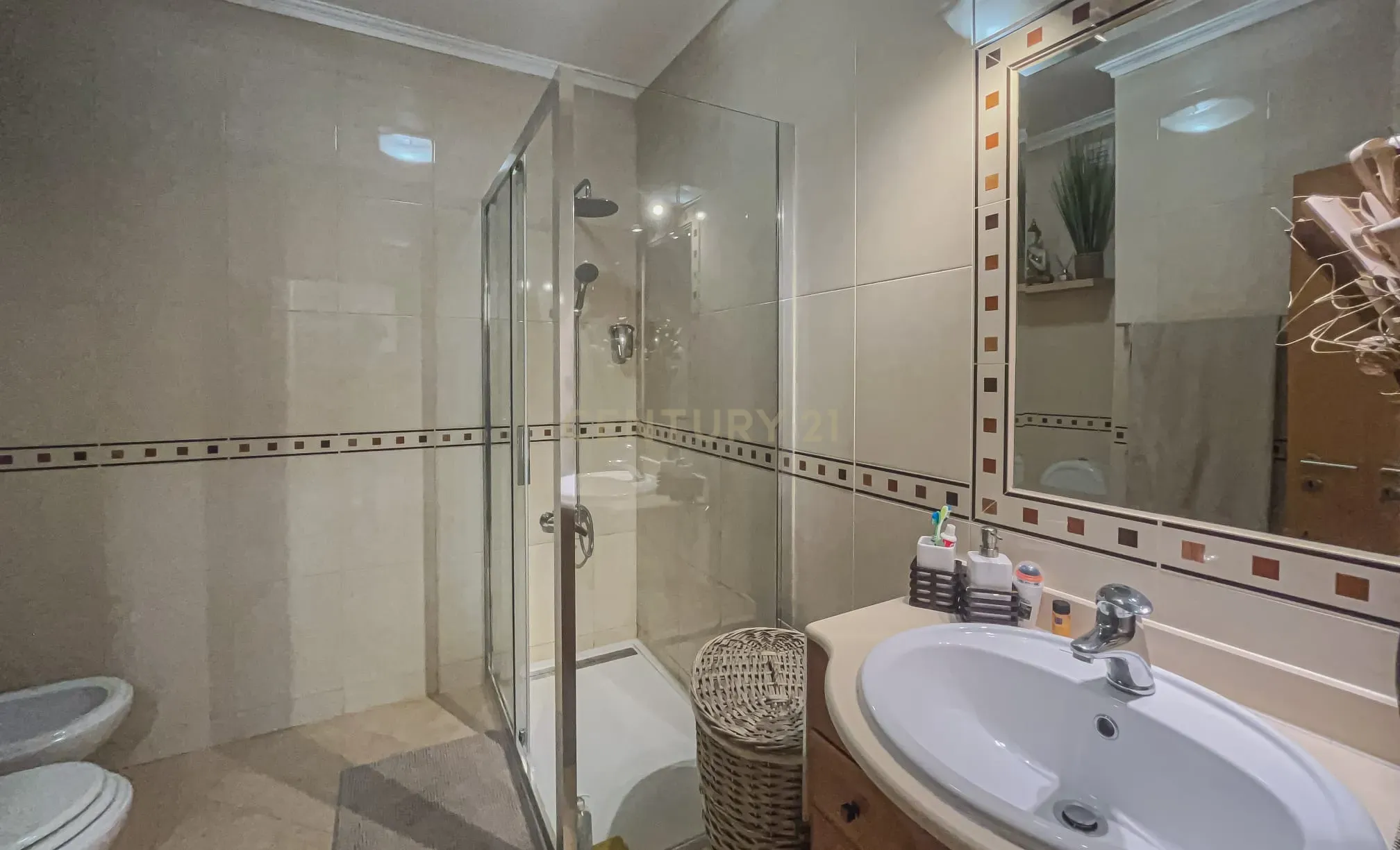 Fotografia 5 de Apartamento T2 com Excelentes Áreas e Varanda Ampla na Quinta dos Arcos, Armação de Pera