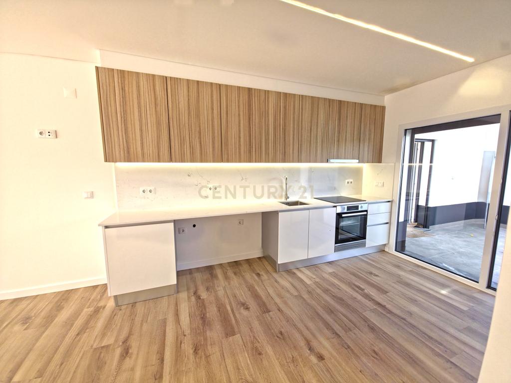 Moradia Nova T4 - Lourinhã - Image 9