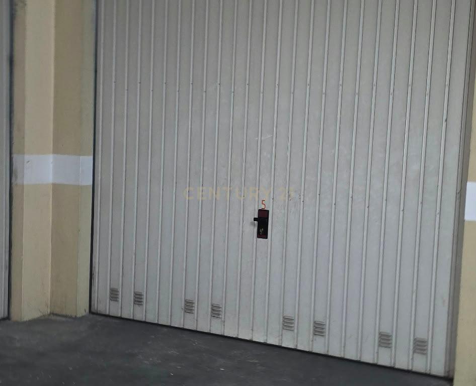 Garagem tipo box - Centro de Vialonga - Image 5