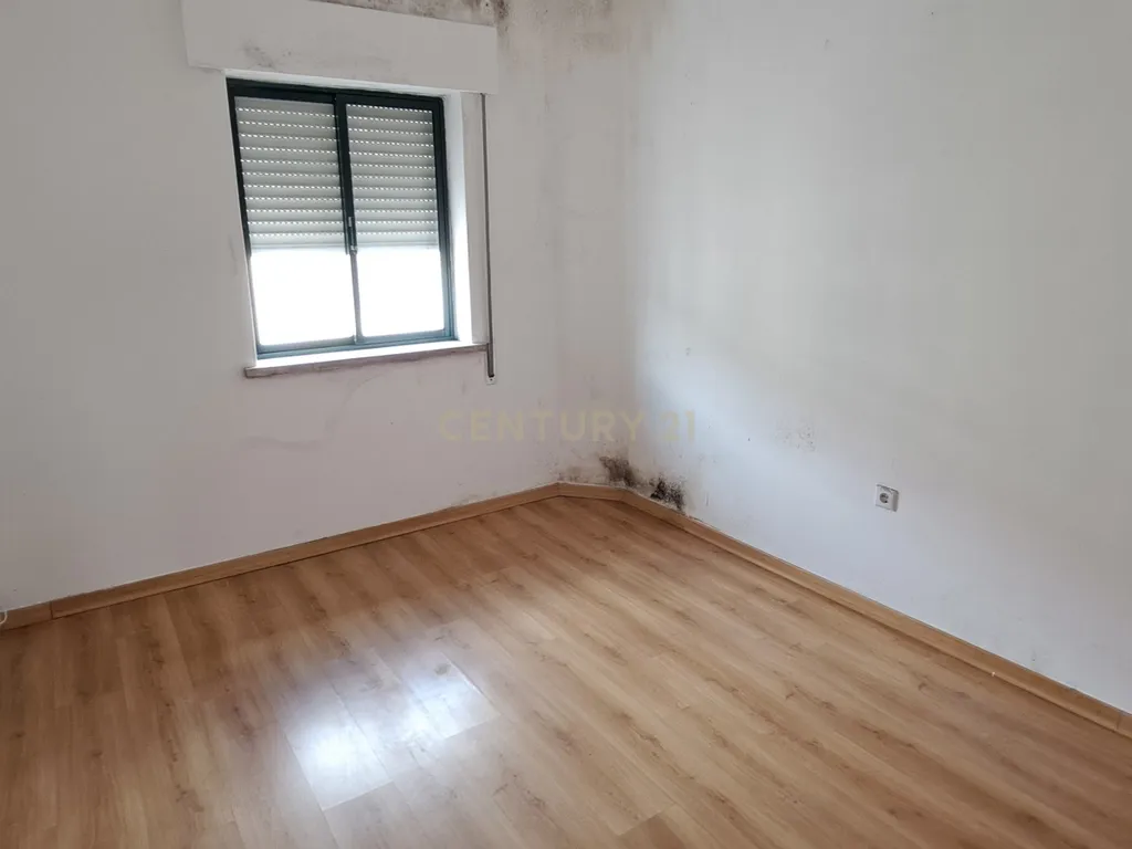 Apartamento T3 e arrecadação com 131m² na Moita - Image 13