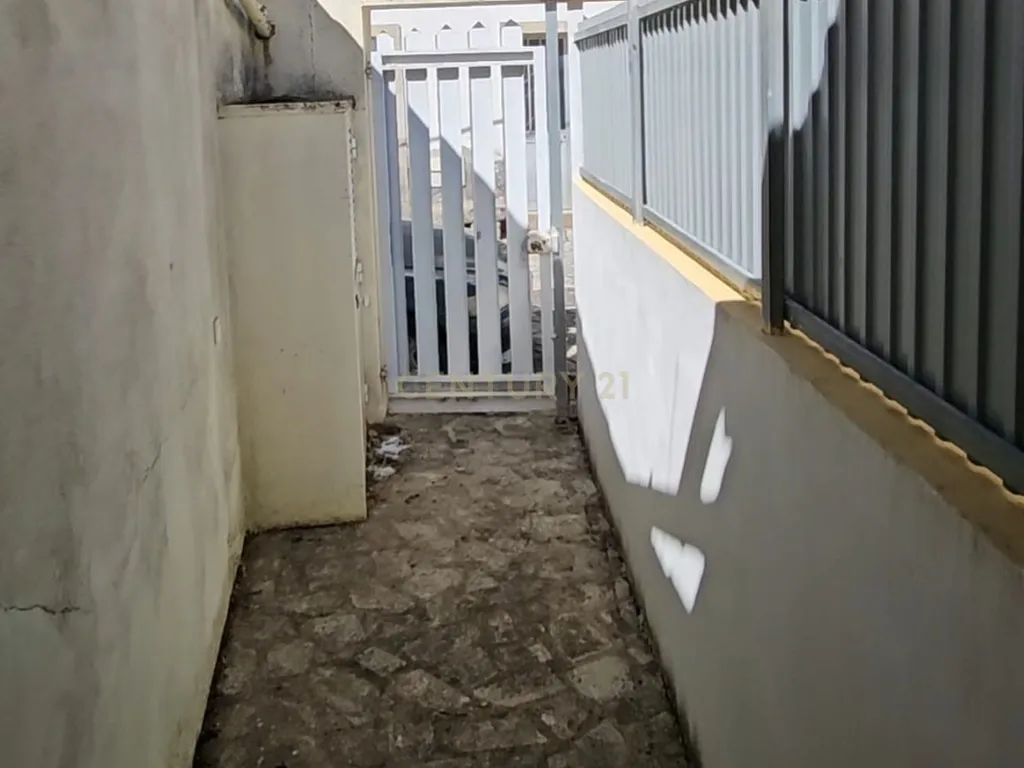 Andar de Moradia T1 com possibilidade de T2 e logradouro | Escalos de Cima | Castelo Branco - Image 14