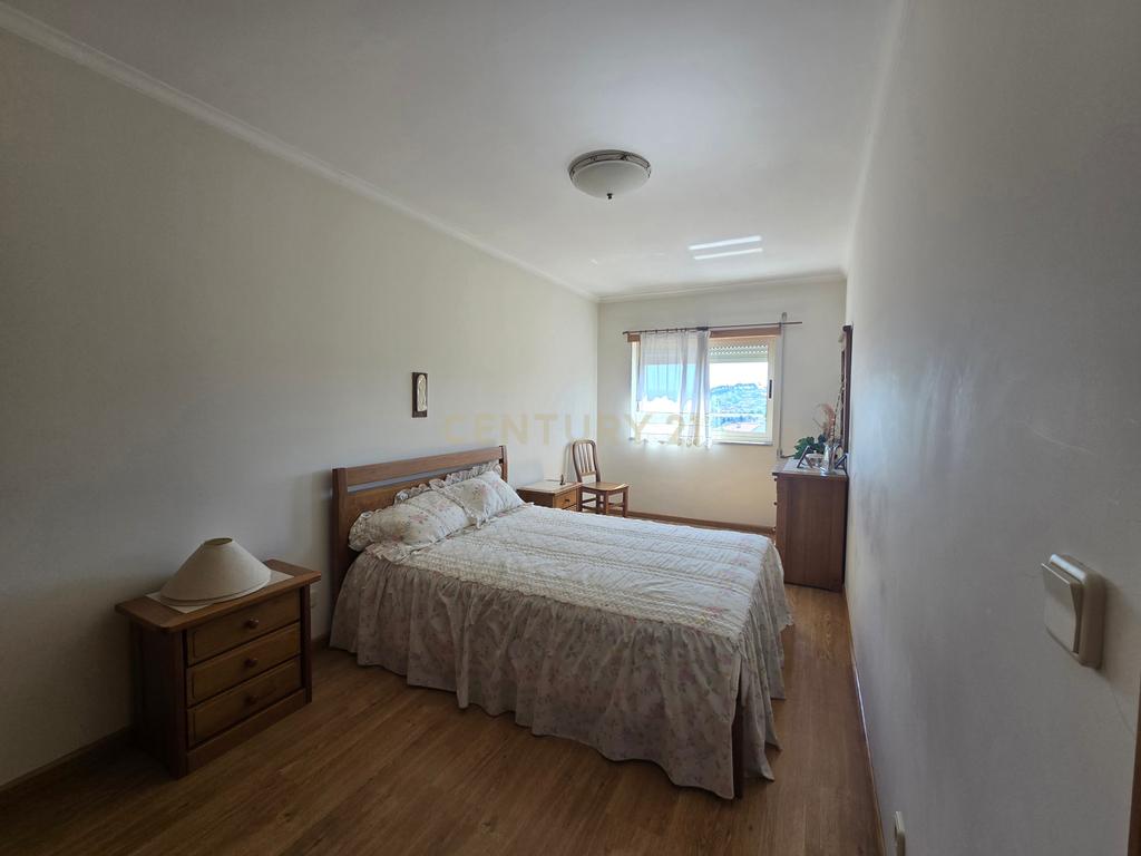 Apartamento T3 + 1 em Bragança - Image 25
