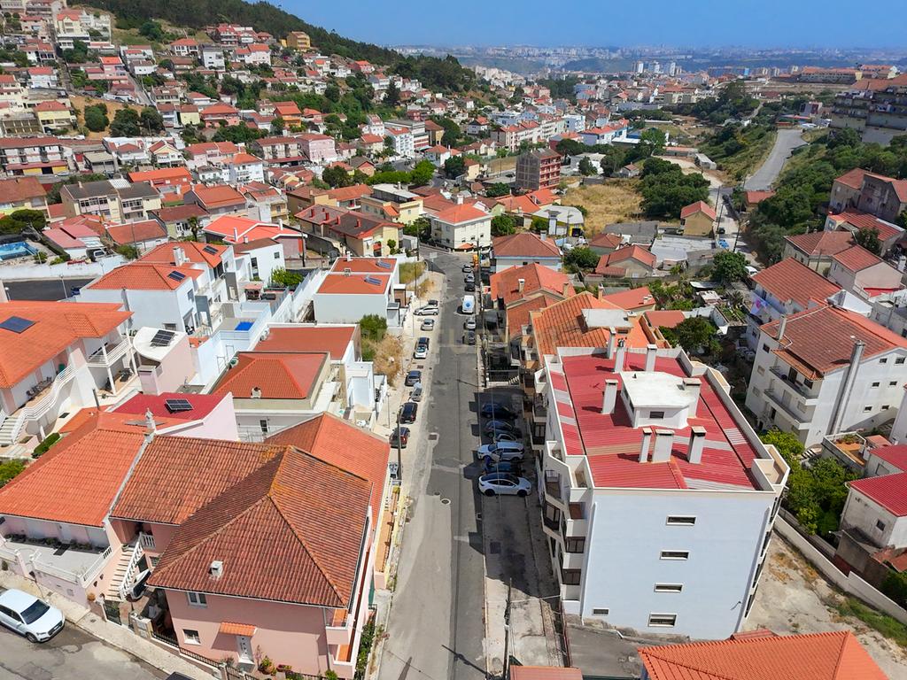 MORADIA NOVA A ESTREAR EM ODIVELAS / CANEÇAS - Image 33