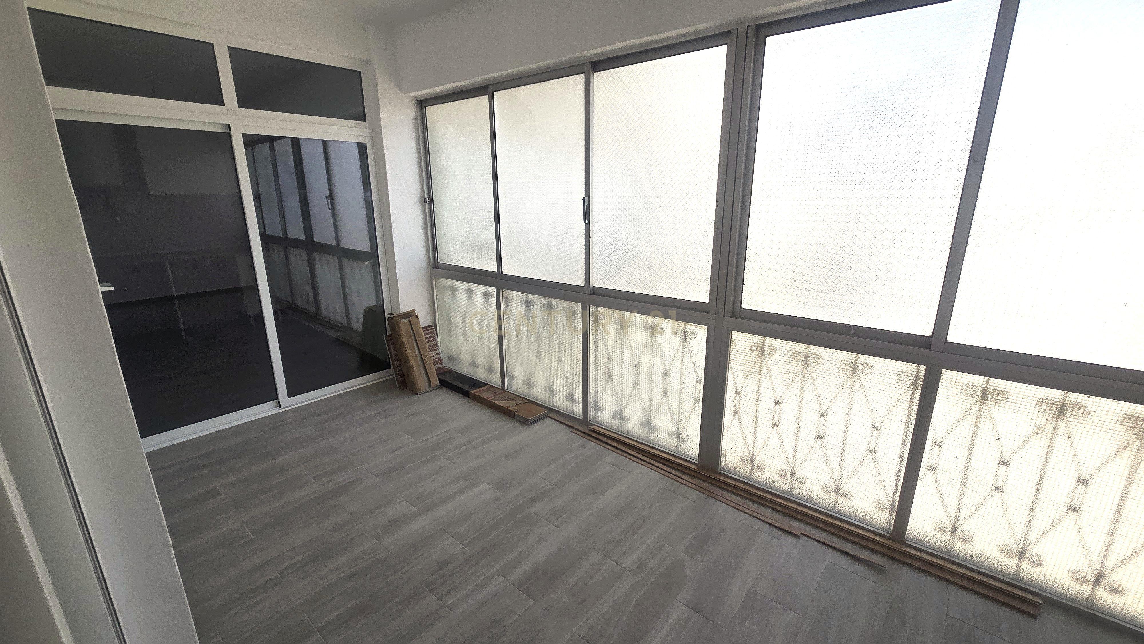 Fotografia 8 de Apartamento T3 Totalmente Remodelado para Arrendamento | Bairro do Liceu | Setúbal